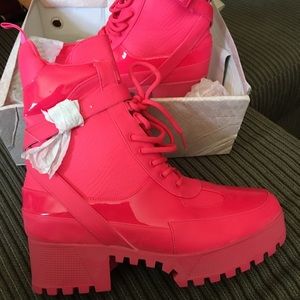 💖💖🔥🔥NEON PINK COMBAT BOOTS